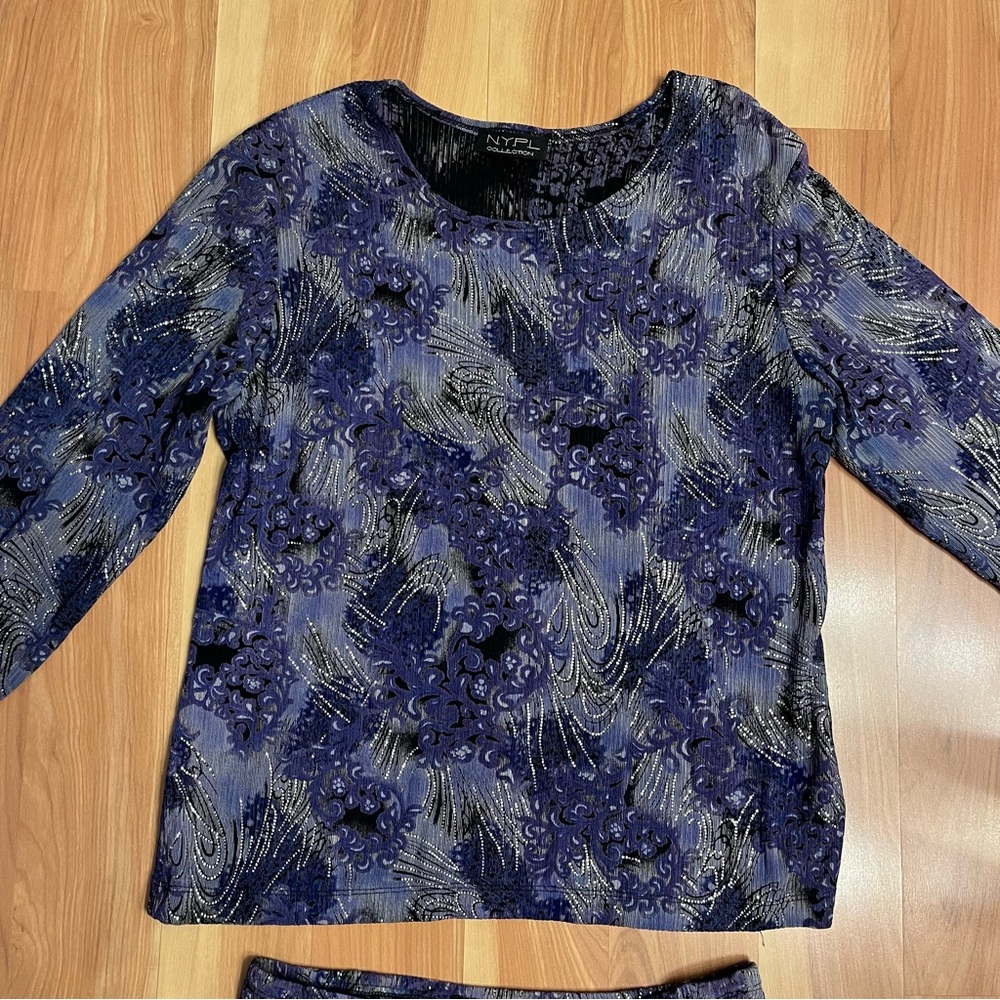 NYPL Collection long sleeve and maxi skirt matching set - Picture 3 of 4